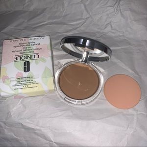 Clinique pressed powder